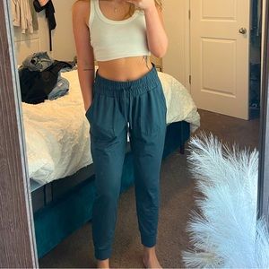 Mondetta performance+luxury joggers!